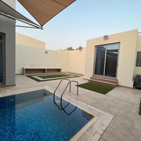 Villa In Durrat-Al-Bahrain With Pool Durrat Al Bahrain Exterior photo