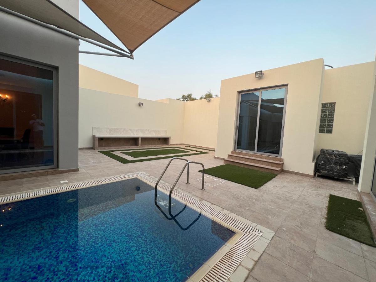 Villa In Durrat-Al-Bahrain With Pool Durrat Al Bahrain Exterior photo